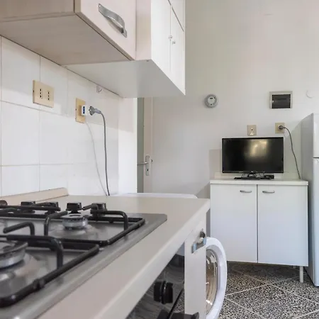 454 Pine Forest Retreat 300m From The Beach, Air-conditioned Comfort Apartman Marina di Grosseto